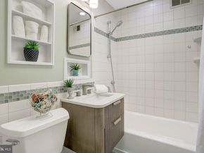 708 Devon Place, Alexandria VA 22314