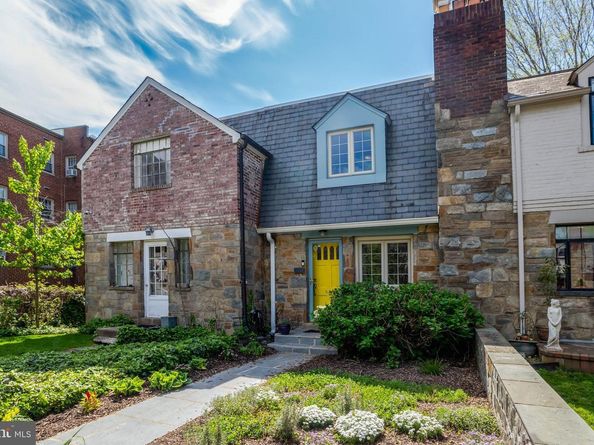 708 Devon Place, Alexandria VA 22314