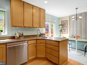 708 Devon Place, Alexandria VA 22314