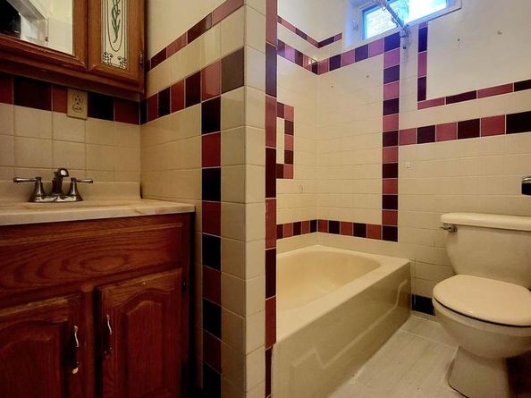 4010 N Franklin Street, Philadelphia PA 19140