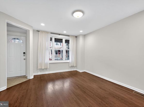 518 N Holly Street, Philadelphia PA 19104