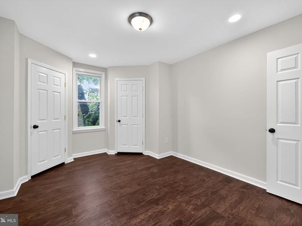 518 N Holly Street, Philadelphia PA 19104