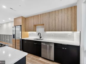 1527 Ogden Street A, Philadelphia PA 19130