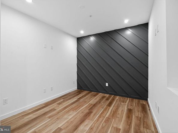 1527 Ogden Street A, Philadelphia PA 19130