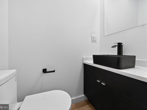 1527 Ogden Street A, Philadelphia PA 19130