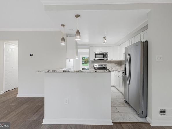 203 Greenfield Court, Sterling VA 20164