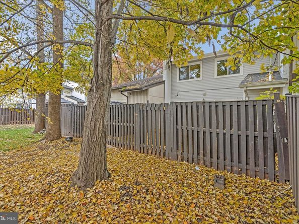 203 Greenfield Court, Sterling VA 20164