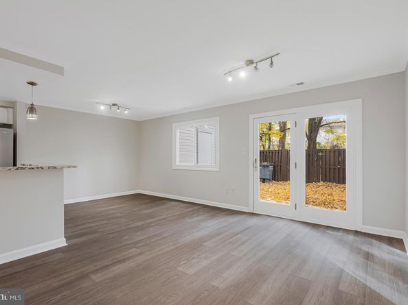 203 Greenfield Court, Sterling VA 20164