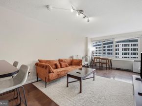 1330 New Hampshire Avenue NW 911, Washington DC 20036