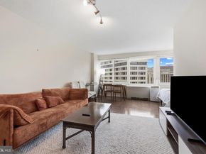 1330 New Hampshire Avenue NW 911, Washington DC 20036