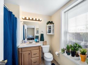 308 S 13TH Street 11, Philadelphia PA 19107