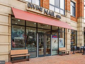 520 John Carlyle Street 108, Alexandria VA 22314