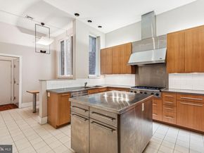 2106 Spruce Street, Philadelphia PA 19103