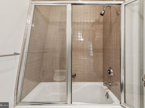 2106 Spruce Street, Philadelphia PA 19103