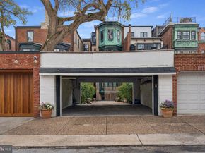 2106 Spruce Street, Philadelphia PA 19103