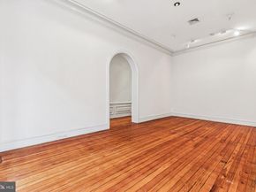 2106 Spruce Street, Philadelphia PA 19103