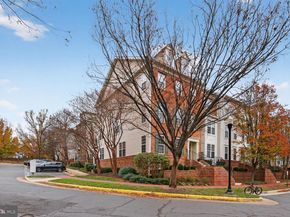 8866 Ashgrove House Lane 201, Vienna VA 22182
