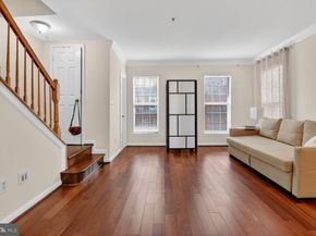 8866 Ashgrove House Lane 201, Vienna VA 22182