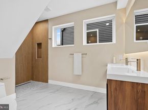 1031 S Fairhill Street, Philadelphia PA 19147