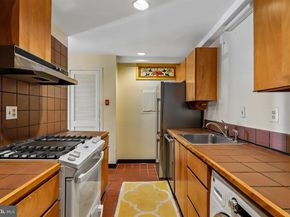 2038 18TH Street NW 101, Washington DC 20009