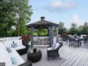 8825 Stolen Moments Terrace, Fairfax VA 22031