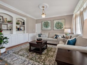 8825 Stolen Moments Terrace, Fairfax VA 22031