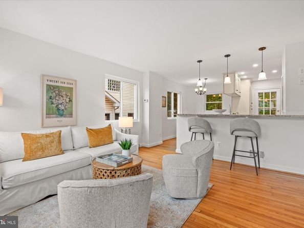 411 E Howell Avenue A, Alexandria VA 22301