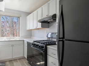 3827 Davis Place NW 5, Washington DC 20007