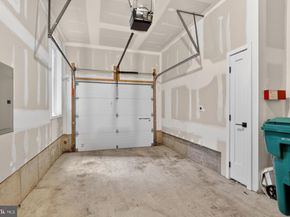 3100 Parkview Walk 210, Philadelphia PA 19125