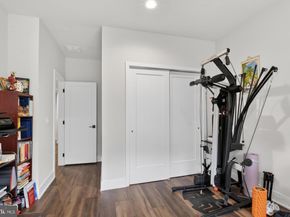 3100 Parkview Walk 210, Philadelphia PA 19125