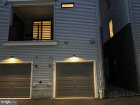 3100 Parkview Walk 210, Philadelphia PA 19125