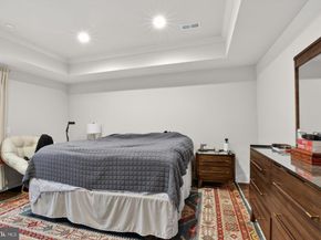 3100 Parkview Walk 210, Philadelphia PA 19125