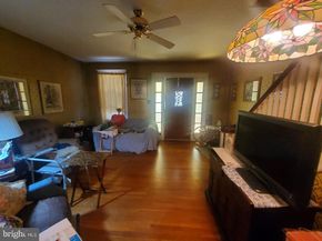 207 Avon Road, Upper Darby PA 19082