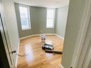 1016 W Erie Avenue, Philadelphia PA 19140