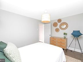 1710 S 4TH Street, Philadelphia PA 19148