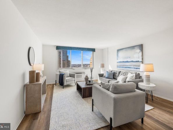 1919 Chestnut Street 2710, Philadelphia PA 19103