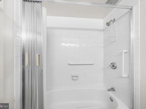 1919 Chestnut Street 2710, Philadelphia PA 19103