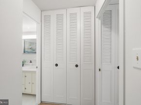 1919 Chestnut Street 2710, Philadelphia PA 19103