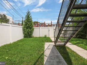 833 19TH Street NE 1, Washington DC 20002