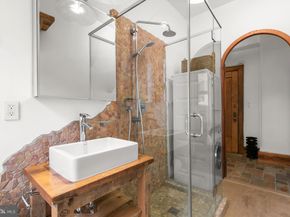 1725 17TH Street NW 207, Washington DC 20009