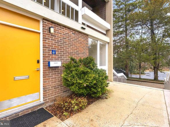 11587 Maple Ridge Road, Reston VA 20190