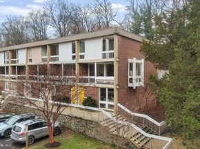11587 Maple Ridge Road, Reston VA 20190