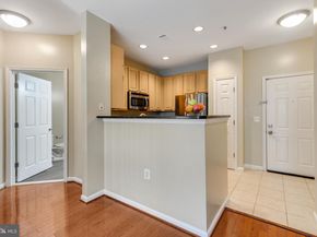 2465 Army Navy Drive 104, Arlington VA 22206