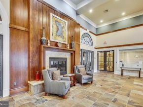 2465 Army Navy Drive 104, Arlington VA 22206