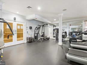 2465 Army Navy Drive 104, Arlington VA 22206