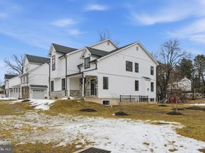 10 Churchville Lane, Churchville PA 18966