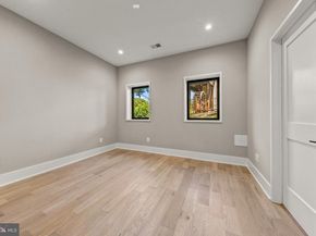 3830 30TH Road N, Arlington VA 22207