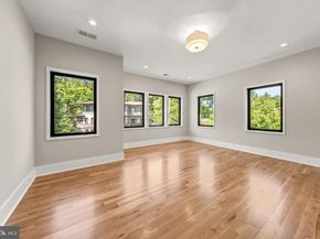 3830 30TH Road N, Arlington VA 22207