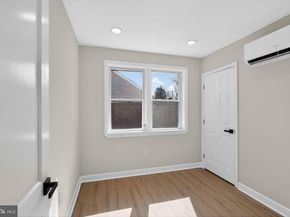 727 W County Line Road, Hatboro PA 19040