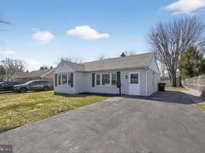 727 W County Line Road, Hatboro PA 19040